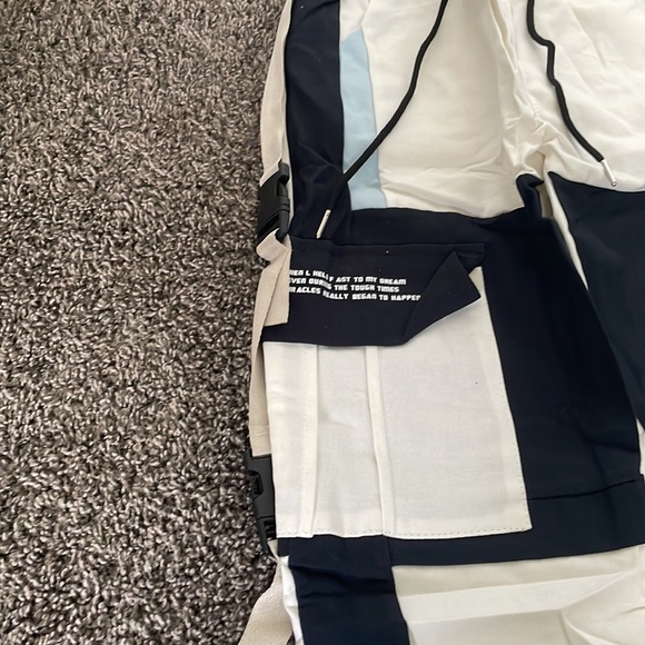 Cargo Pants - Picture 2 of 3